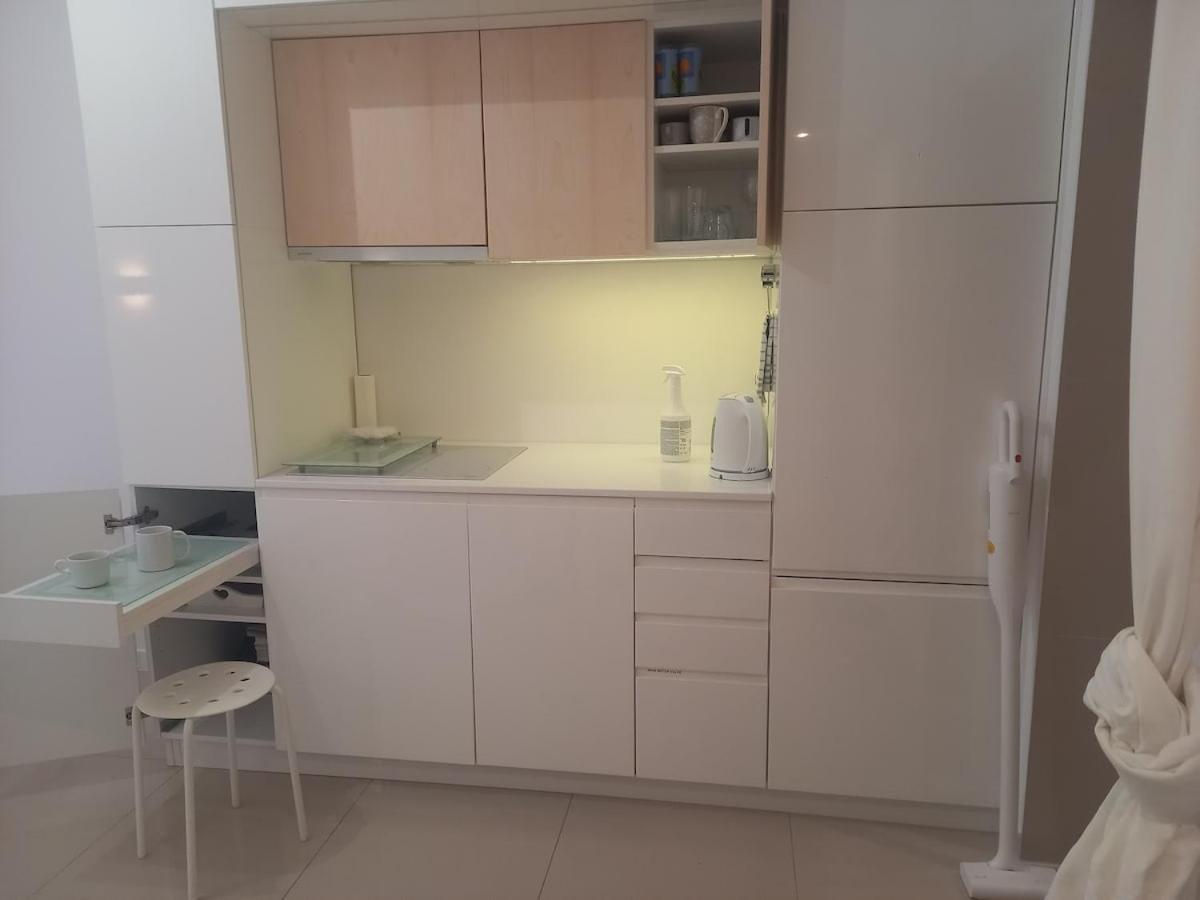 Centrum Krakowa, Z Ogrodem I Parkingiem Appartement