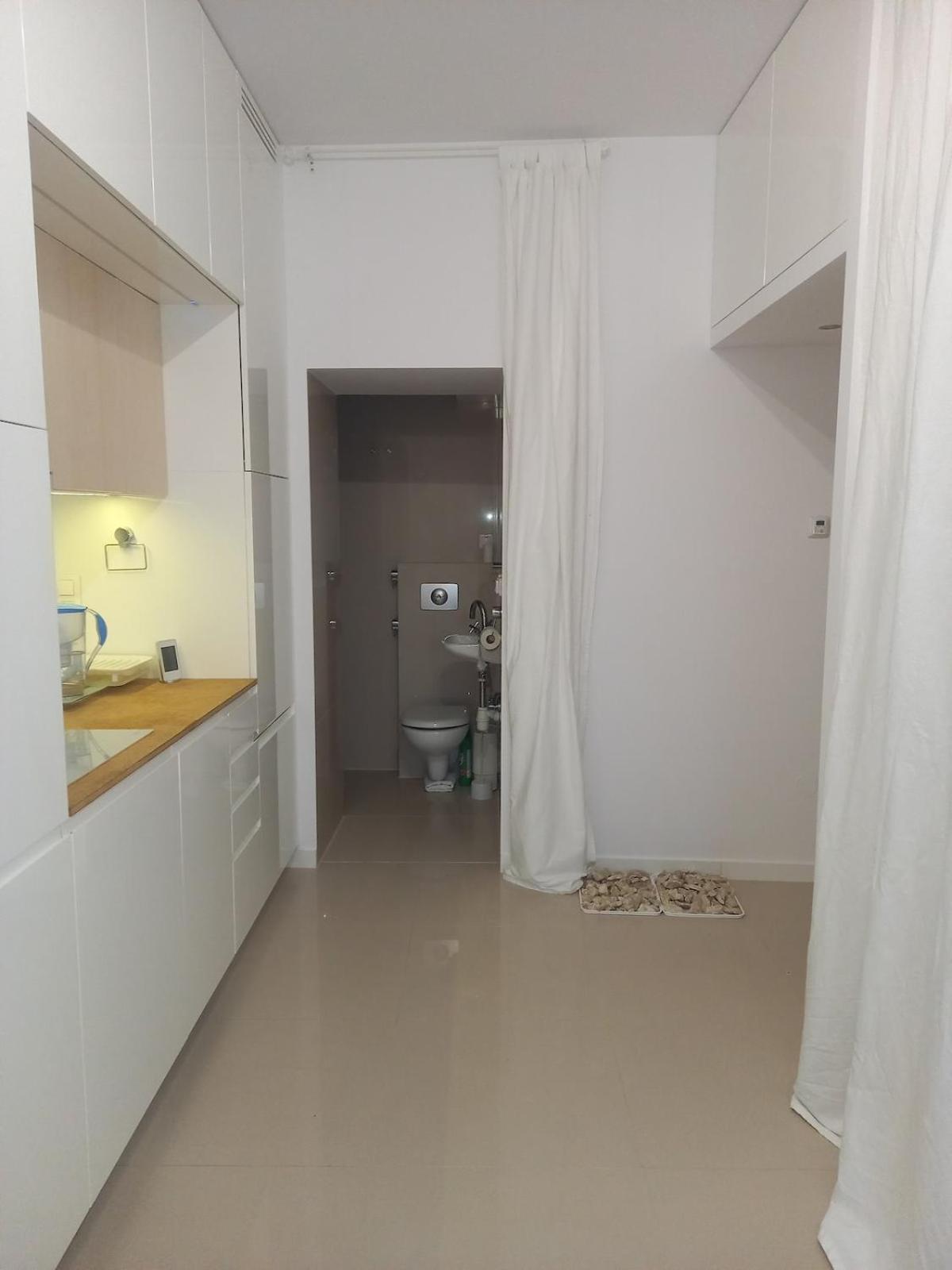 Centrum Krakowa, Z Ogrodem I Parkingiem Appartement